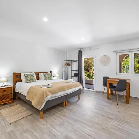 Casa Jardim Oasis Bed & Breakfast