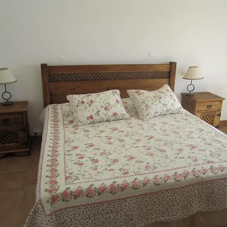 Alojamento de Acomodação e Pequeno-almoço Casa Jardim Oasis Lagoa (Algarve)